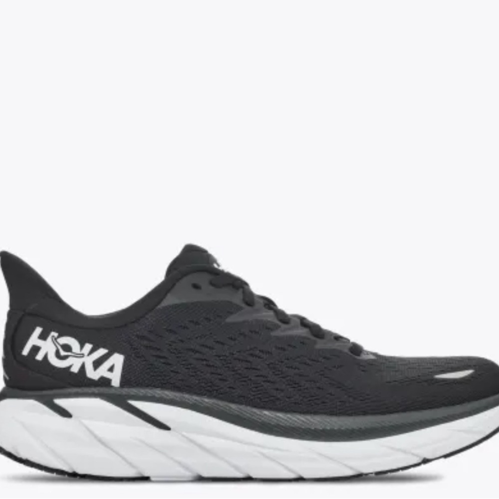 HOKA CLIFTON 8, MEN SIZE 7, WOMEN SIZE 8.5